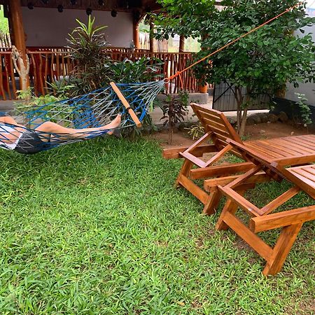 Vibushan Guest House Нилавели Экстерьер фото